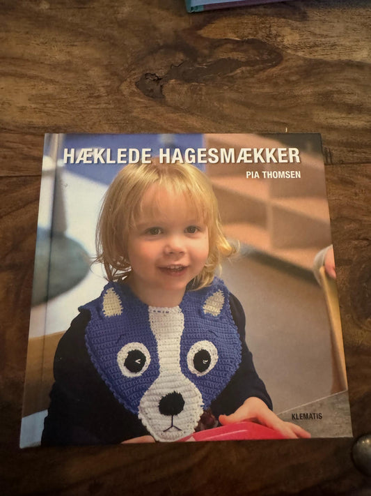 Hæklede Hagesmække af Pia Thomsen