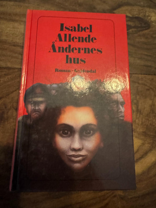 Åndernes hus Isabel Allende 1982