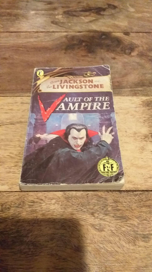 Vault of The Vampire Fighting Fantasy #5 Ian Livingstone - Steve Jackson - books