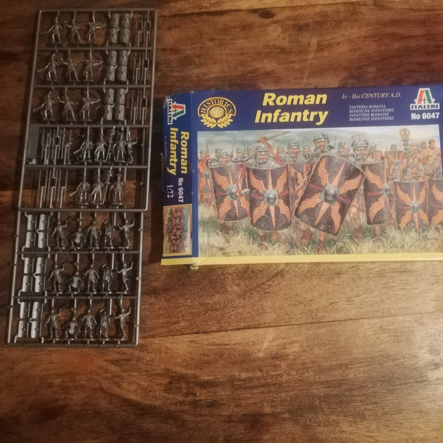 ITALERI ROMAN INFANTRY MODEL SOLDIERS CAESARS WARS IMPERIAL AGE - AllRoleplaying.com
