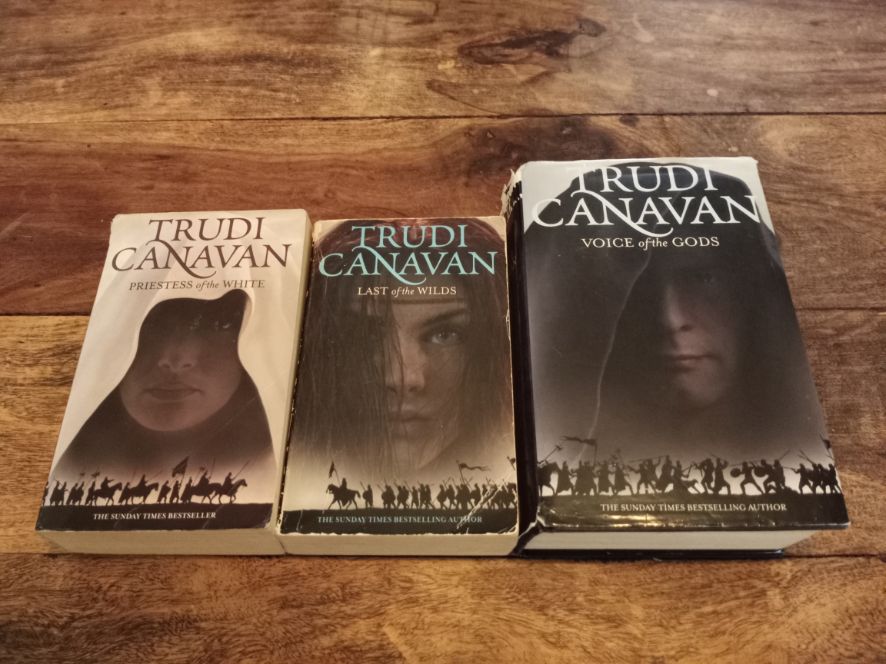 Age of the Five Trilogy Trudi Canavan
