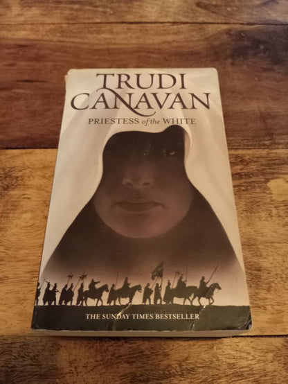 Age of the Five Trilogy Trudi Canavan