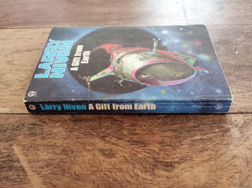 A Gift From Earth Larry Niven Orbit Books 1978