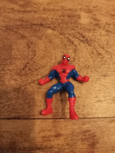 Marvel Spiderman Action Figure 5 inches tall Vintage 1995