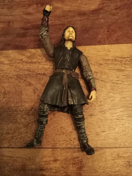 Lord of the Rings The Two Towers ARAGORN Action Figure Marvel ToyBiz 2002