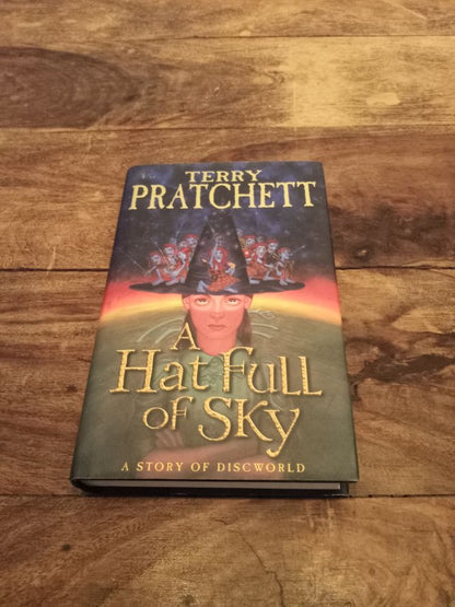 A Hat Full of Sky A Discworld Novel #32 Terry Pratchett 2004