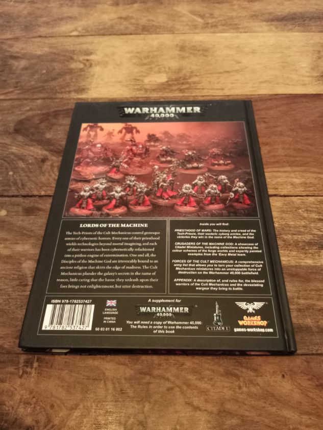 WARHAMMER 40,000 Codex Cult Mechanicus Games Workshop Hardcover