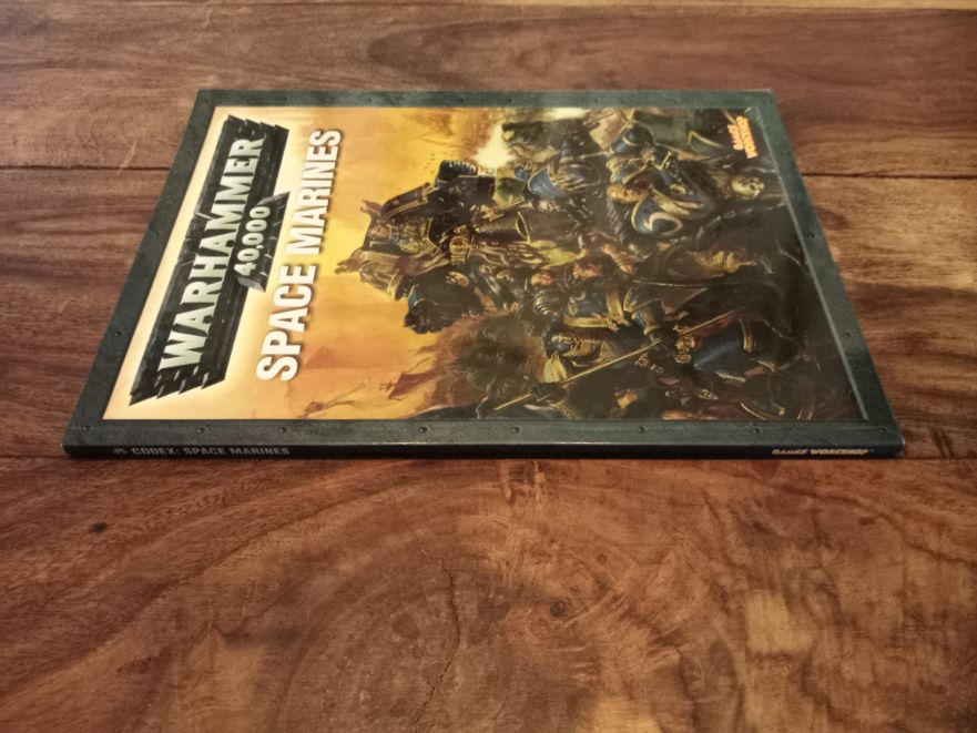 Warhammer 40K Space Marines Codex 2004 edition Games Workshop