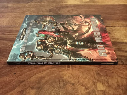 WARHAMMER 40,000 Codex Cult Mechanicus Games Workshop Hardcover